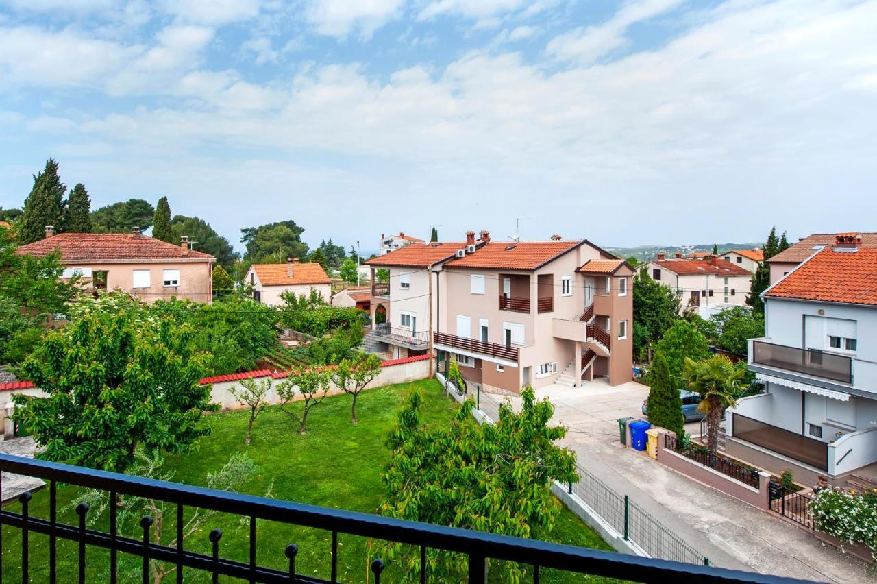 Apartments Euphemia Rovigno Esterno foto