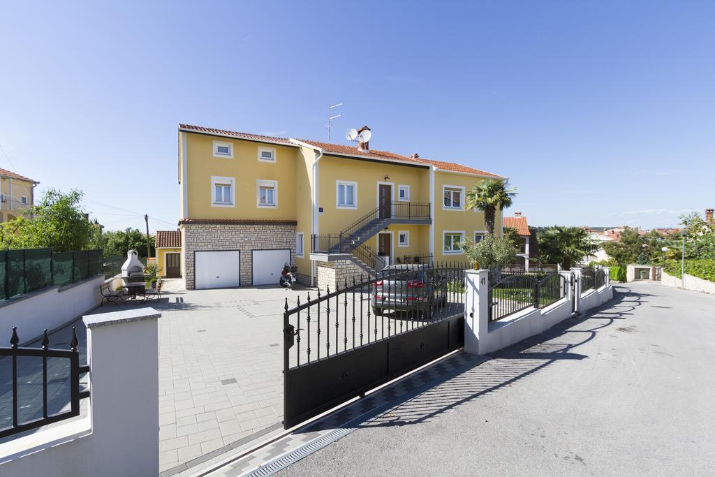 Apartments Euphemia Rovigno Esterno foto
